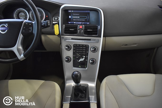VOLVO XC60 DRIVe Kinetic